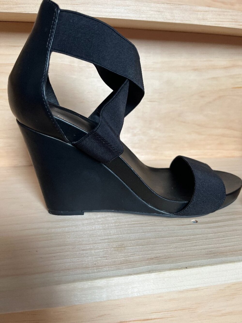 BCBGeneration "Vanya" Elastic Criss-Cross Strap Wedge Sandals - size 9
